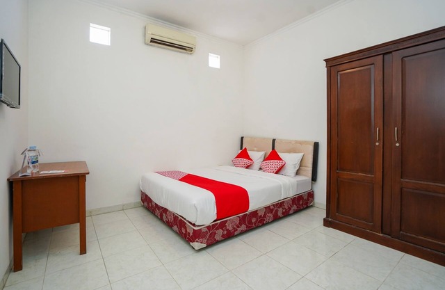 OYO 1281 Home Stay 83