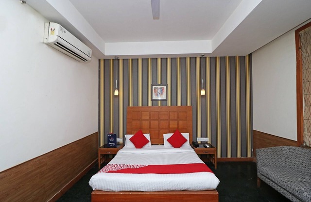 OYO 421 One Hotel