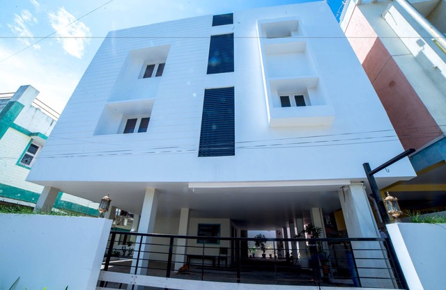 OYO 6375 Perungudi