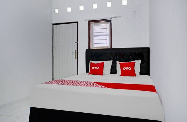 OYO 90571 Dewi Guest House Syariah