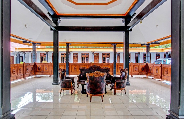 OYO 92290 Hotel Permata Sari
