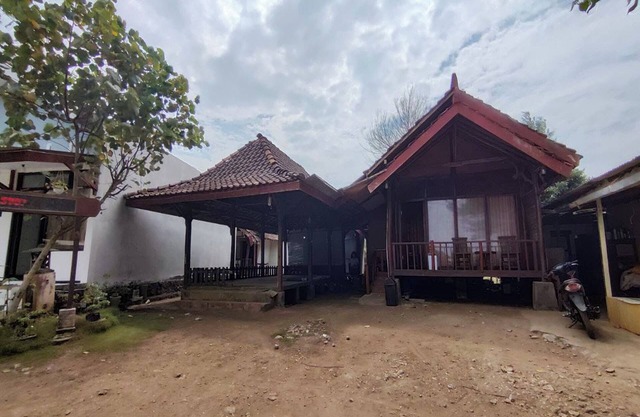 OYO 94017 Victouris ResortNearPantai Sepanjang