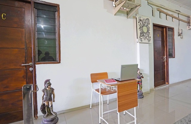 OYO Life 91670 Mannsur Homestay Syariah