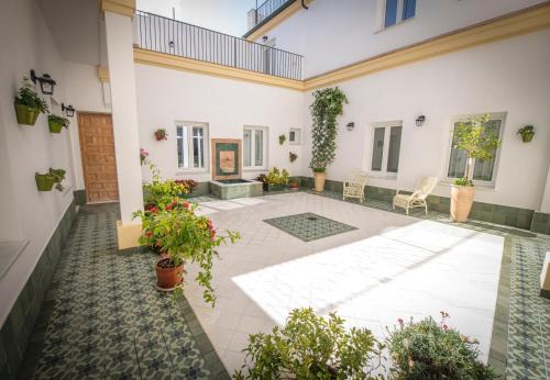 Palacio el Duende-Parking privado-terraza Vista Catedral old town