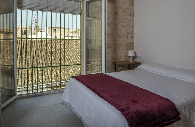 Palacio La Cruz 2D - Studio Apartment, Sleeps 4