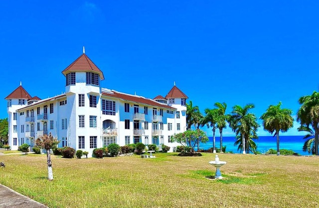 Palm JA SCA31 - Relaxing 1 BR w/ Pool & Ocean View