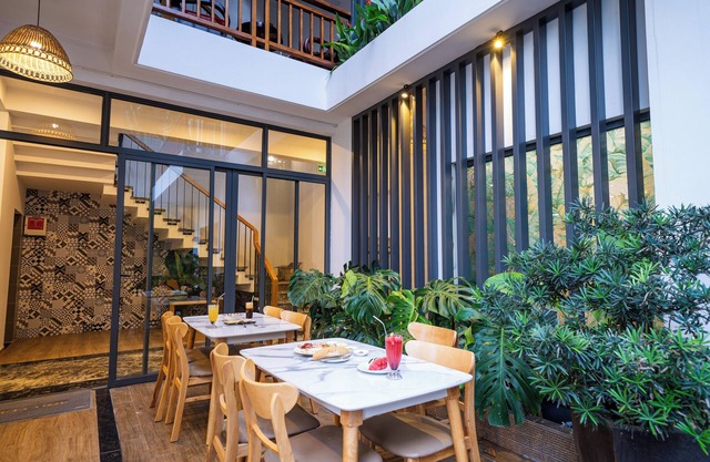 Palm River Boutique