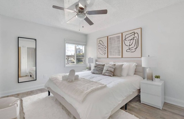 palma ceia 2421E · Steps from Bayshore! King suite | Pool | Gym | A