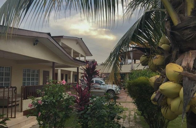 Paloma Guest House & Restaurant