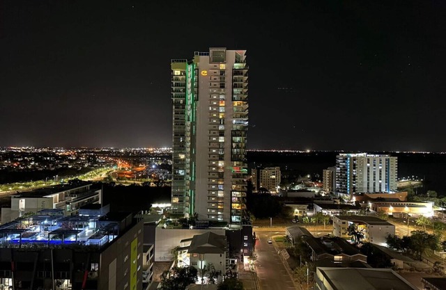 Pandanas Apt 5 (15th fl, Darwin CBD, Harbor views)