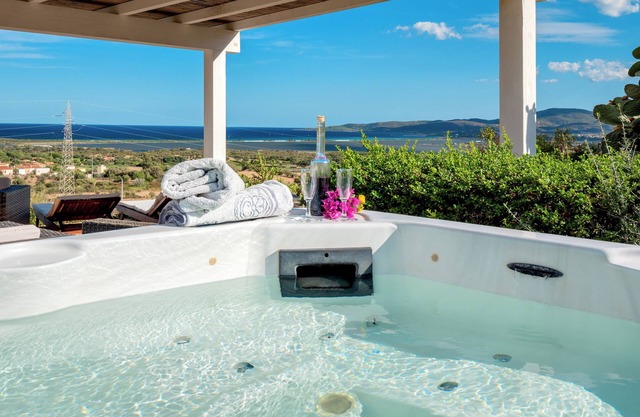 Panoramic Holiday Apartment "Isuledda" with Sea View, Shared Pool & Air Conditioning