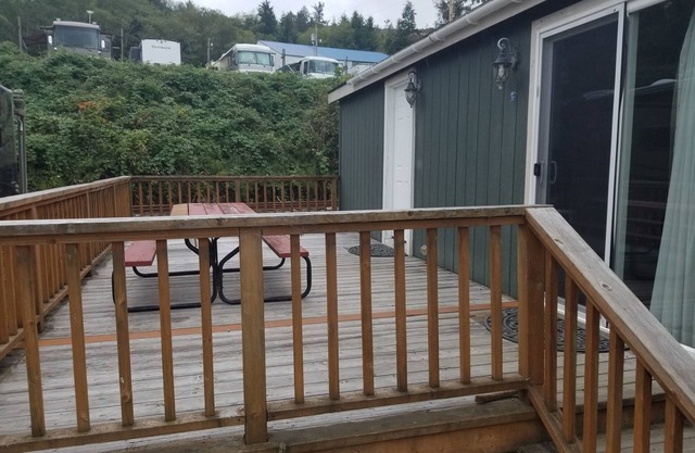 Paradise Cove RV Resort & Marina