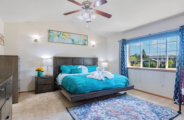 PARADISE VILLA: Central AC, fenced, W hot tub