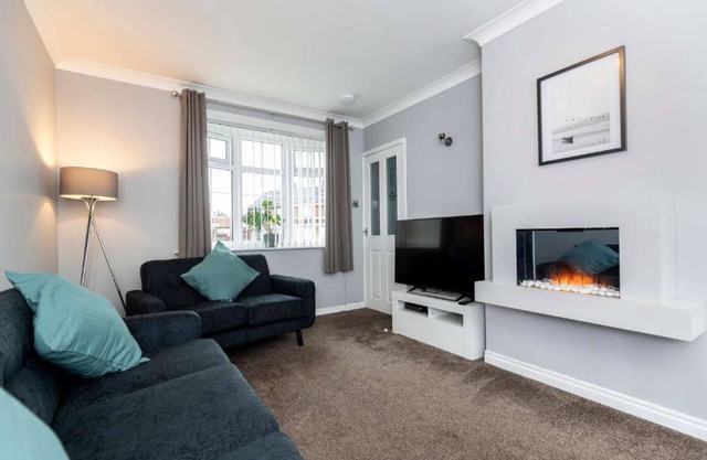 Park Green - Spacious 3 Bedroom House
