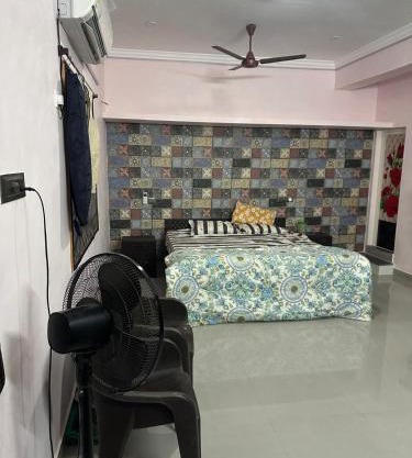 PARVATHY MURUGAN COTTAGE-2ND FLOOR for Pilgrims, family and Bachelors only