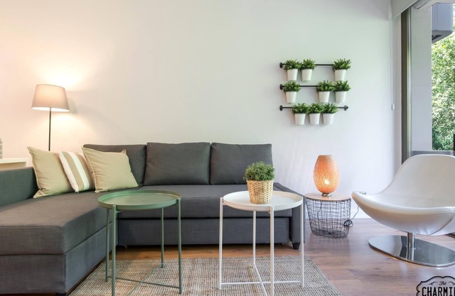 Paseo del Prado I - Studio with Pool and Terrace