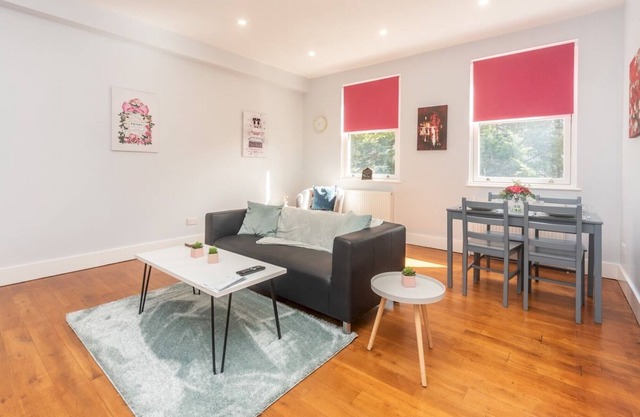 Pass the Keys | Charming Modern 2BR Flat Central Location Zone 1