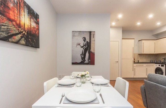 Pass the Keys | Lovely 2 BR Central Location