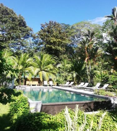 Passion Fruit Lodge