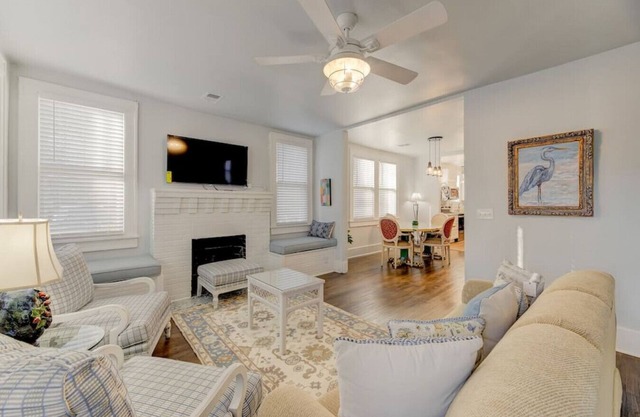 Peaceful 3BR | Centrally located in DT Columbia