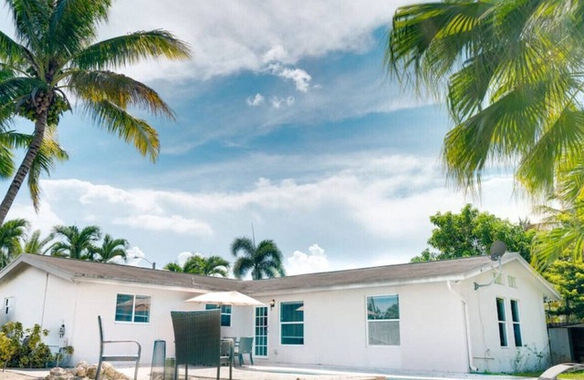 Peaceful 4BD+Den Home Oasis w/ Pool Backyard & WFH