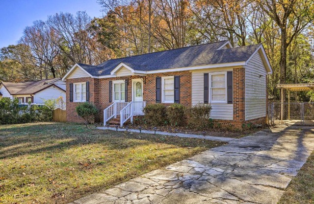 Peaceful Columbus Retreat with Deck and Yard!