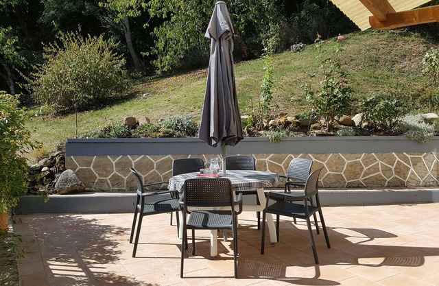 Peaceful family-friendly rural cottage. Rejuvenating & stylish. A special place.