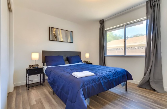 Peaceful & Modern Ridgecrest Retreat: Spacious 4-Bed Home w/Private Yard