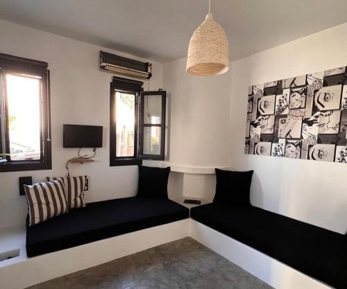 Pegasus & Perseas Serifos Houses