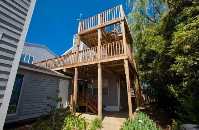 Pelican Perch (Rear Unit)