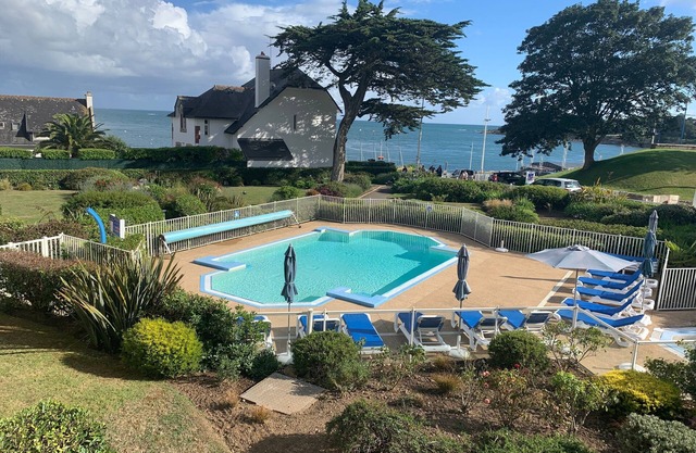 Penfret - Appt avec piscine, vue mer, plage à 50m