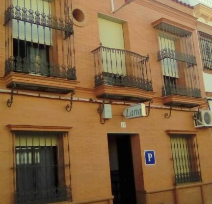 PENSIÓN LARRA