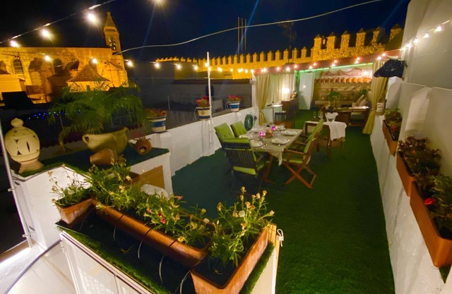 Penthouse in Rota, 100m from the beach. Terrace, barbecue. wifi. A. Conditioned.