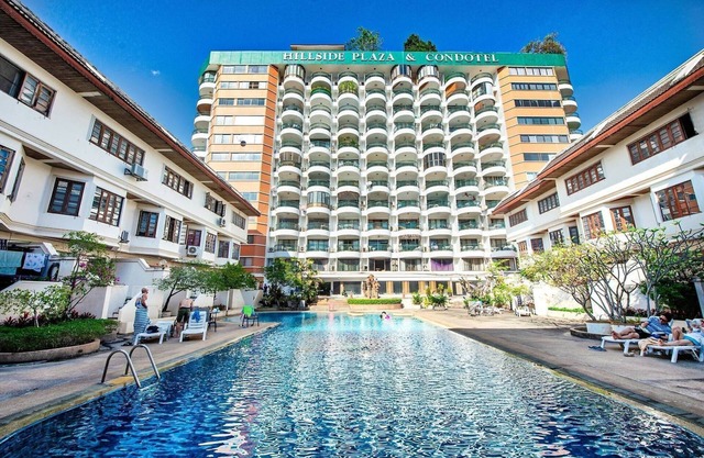 PENTHOUSE CONDO at Hillside 4 just blocks from Nimman and Maya Shopping Center!