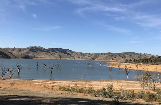 Peppin Pines Retreat - Bonnie Doon where Lakeside meets the Country