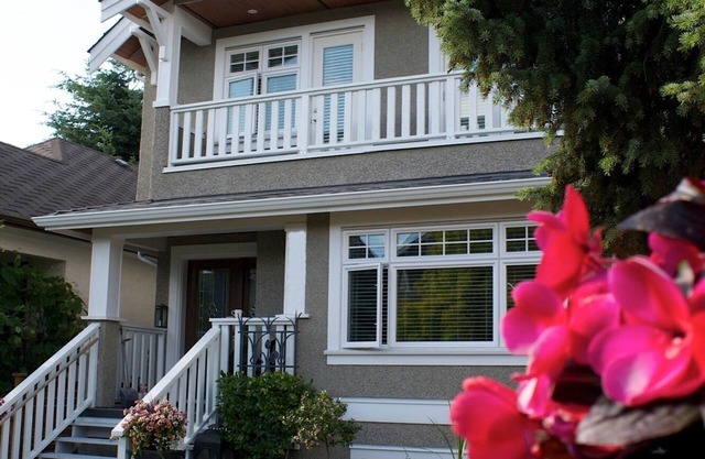 Perfect Kitsilano Location - 1 Bed. -1.5 Bath. (for 3 Bed. option see #430414)