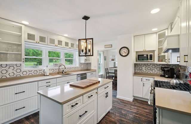 Perfect location for exploring Seneca Lake!