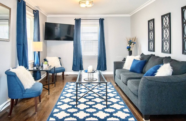 Perfect Private Cincinnati Getaway Near Downtown!