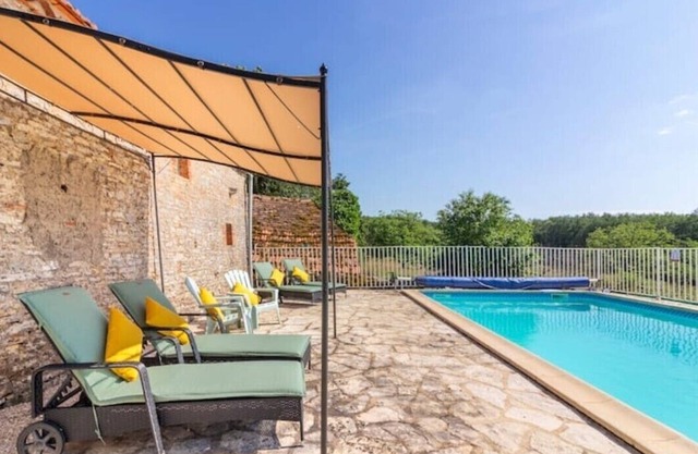 Perfect retreat for artists or couples, young and old.