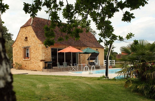 PERIGOURDINE HOUSE LOCATED IN THE HEART OF THE MOST BEAUTIFUL SITES Périgord