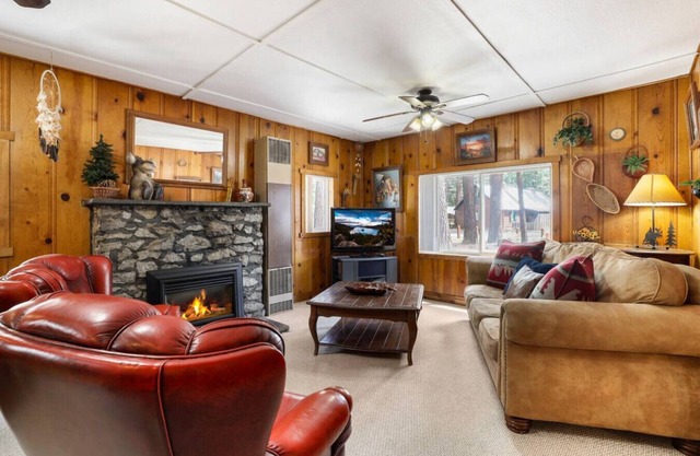 Pet-Friendly 2BR Cabin | Near Beach | Fenced Yard!