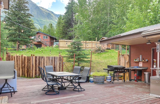 Pet-Friendly Cooper Landing Retreat w/ Fire Pit!