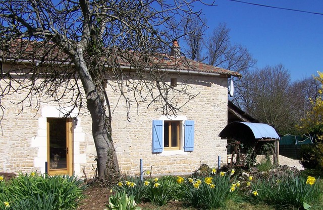 Pet friendly-family friendly two bedroomed rural Gite in a quiet hamlet