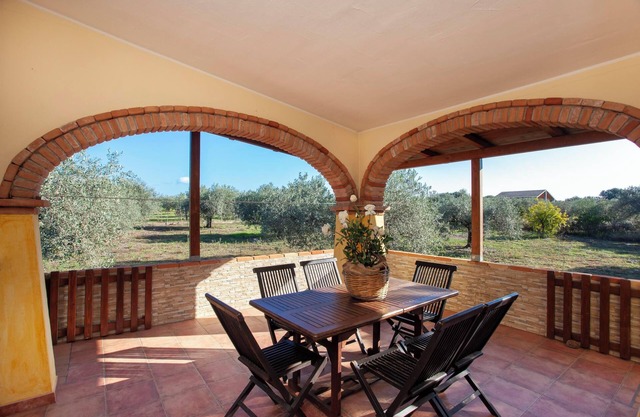 Pet-friendly Holiday Apartment "A contatto con la natura - Orosei" with Garden, Terrace & Wi-Fi