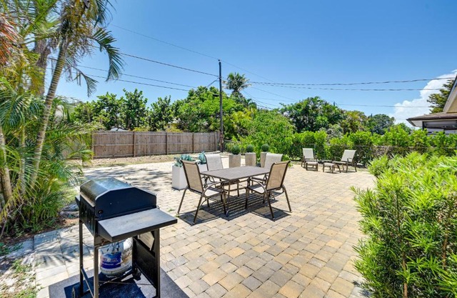 Pet-Friendly Naples Vacation Rental Near Beach!