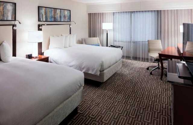 Pet-Friendly Room with Fitness Center Close to Fairfax Museum & Visitor Center