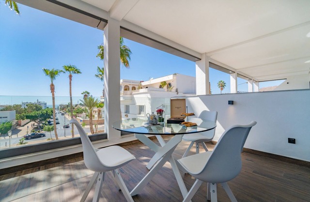 Petit Palace Suites Hotel
