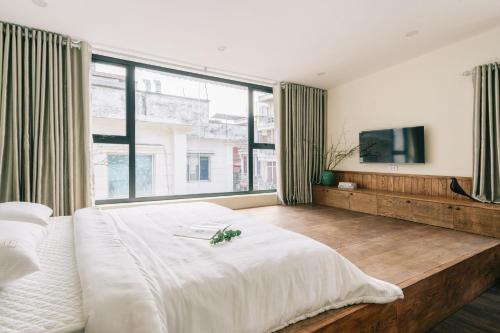 PETIT PALAIS Residences-Coffee Shop 247-Laundry Included