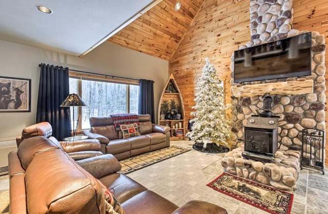 Phelps Cabin on 26 Acres with Fire Pit!