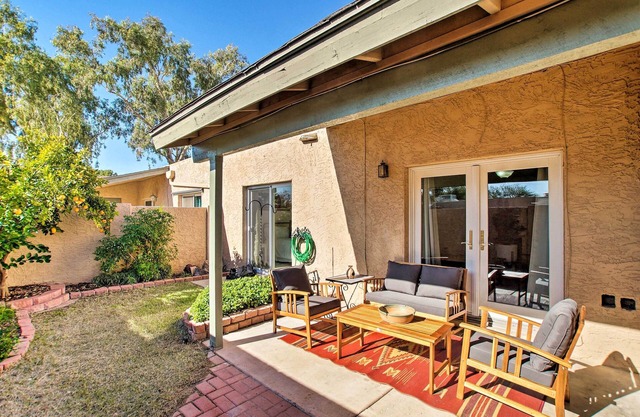 Phoenix Home: Golf, Hike, & Explore Downtown!